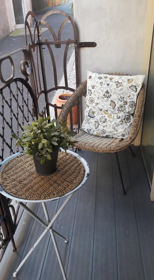 Joli Loft Dans Village Pittoresque Péret 外观 照片